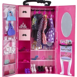 y Su Armario Con Accesorios><noscript><img width=