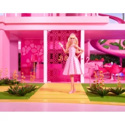 The Movie Muñeca Signature con Vestido Vintage a Cuadros><noscript><img width=