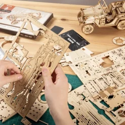 Robotime Jeep del Ejército Maqueta de Madera><noscript><img width=