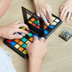 Rubik's Race Game><noscript><img width=