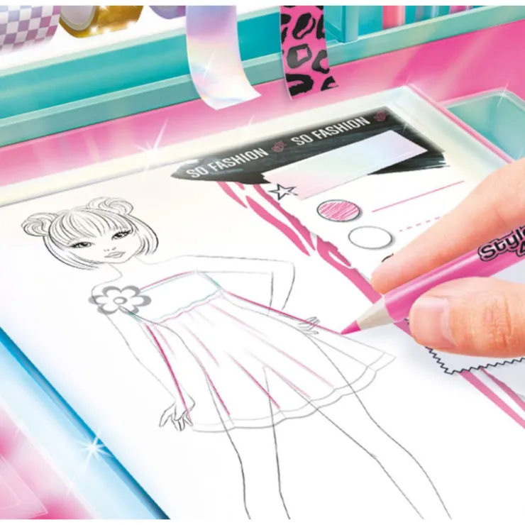 Style 4 Ever Estudio de Moda Luminoso>Otras marcas