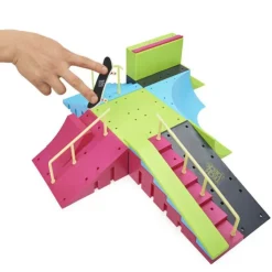 Neon Mega Park>Tech deck