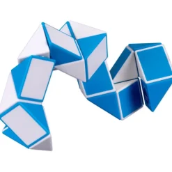 4 Cubos Mágicos><noscript><img width=