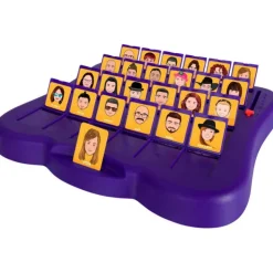 Personaje Oculto><noscript><img width=